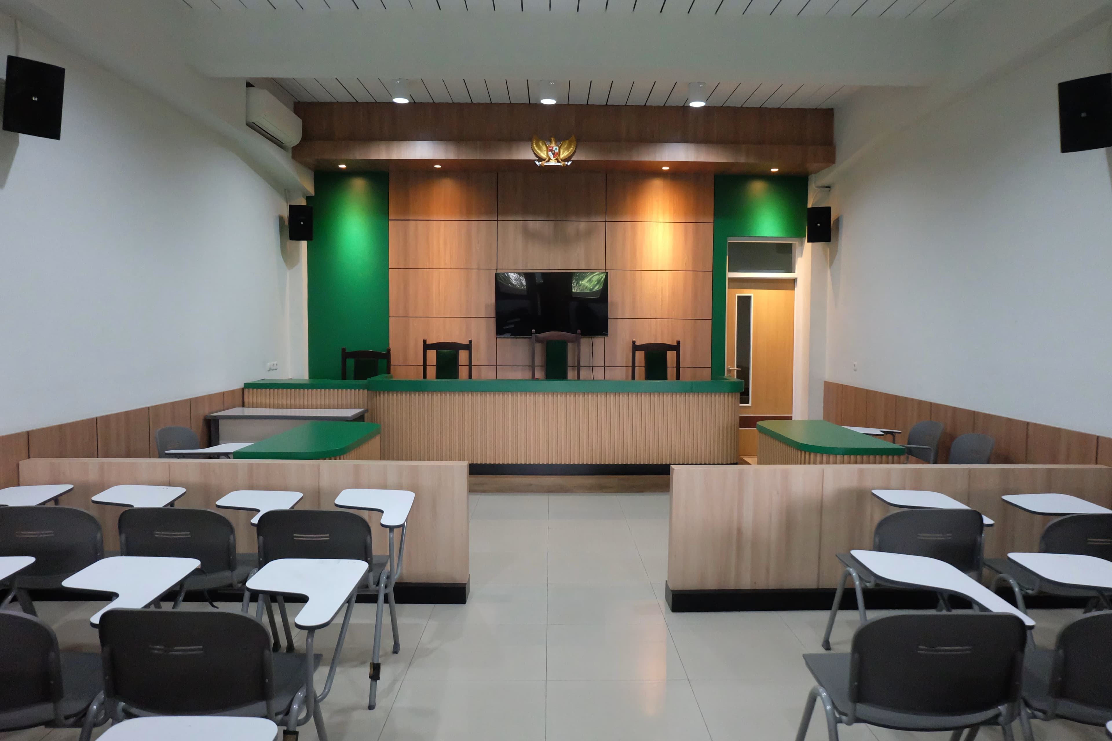 Lab Ilmu Hukum / Ruang Peradilan Semu
